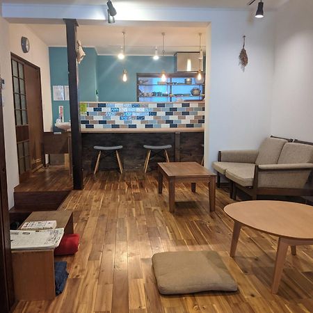 Guesthouse Tomaru Такаяма Екстериор снимка