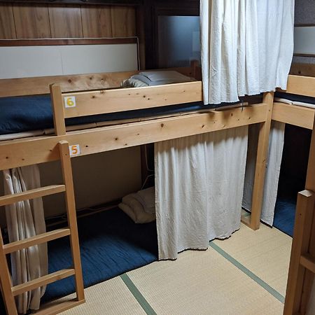 Guesthouse Tomaru Такаяма Екстериор снимка