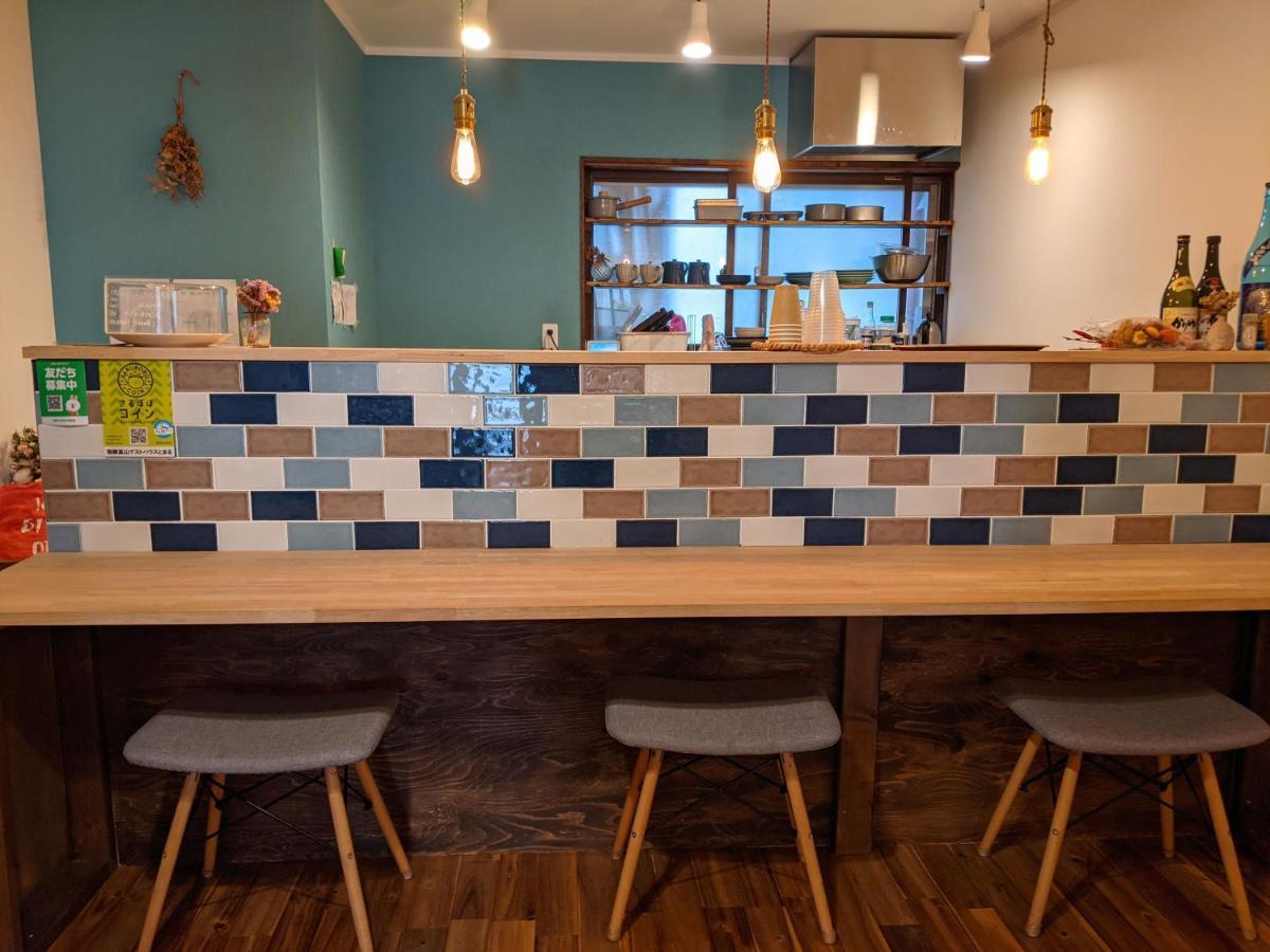 Guesthouse Tomaru Такаяма Екстериор снимка