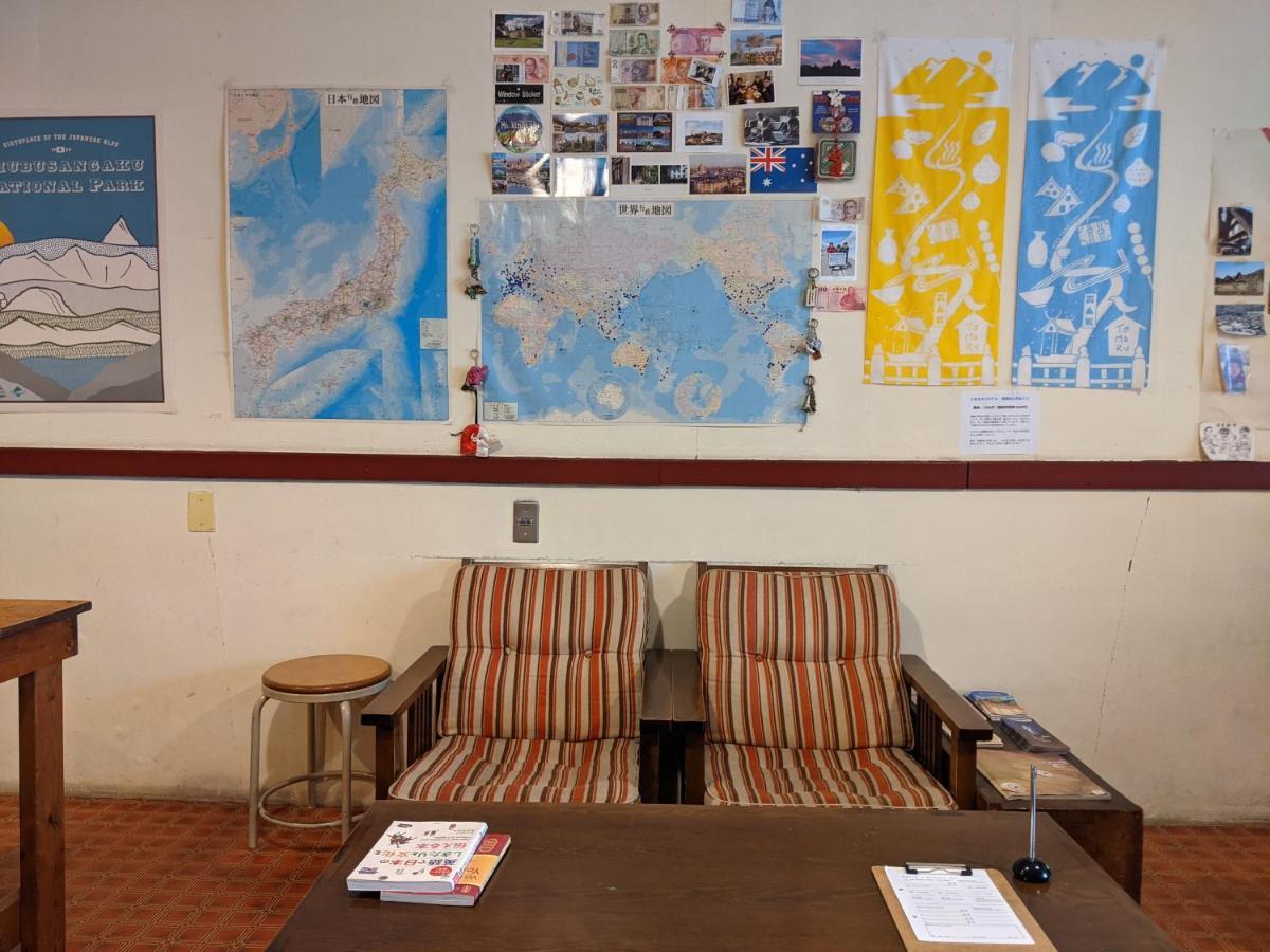 Guesthouse Tomaru Такаяма Екстериор снимка